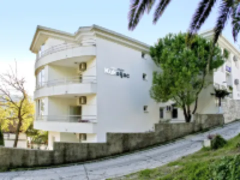 Apartments Villa Kukoljac Hotels in Herceg Novi