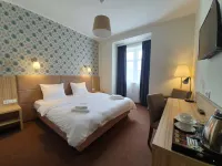 Hotel Nadodrzański Dwór Hotele w: Nowa Sól