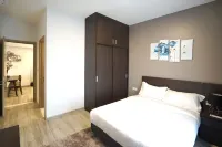 The First Stay Hotel Hotels in Phung Cong