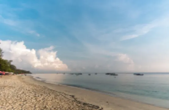 蓓蕾三姆畔酒店