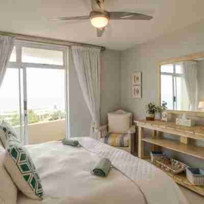 43 Sea Lodge - by Stay in Umhlanga Rooms