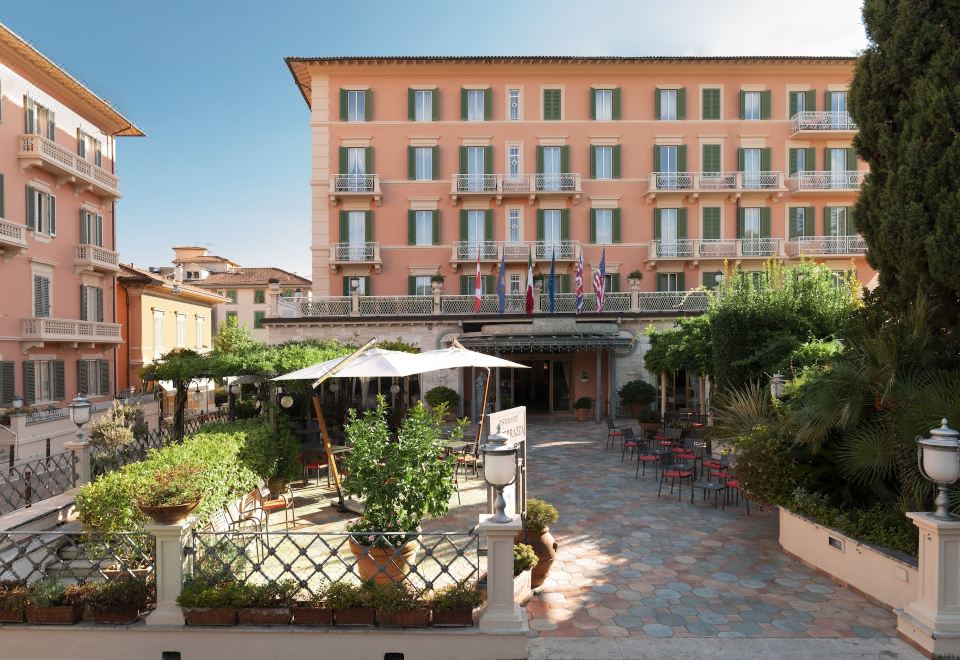 hotel overview picture