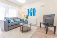 Pinnocks Lodge