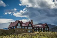 Los Cerros del Chaltén Boutique Hotel - parking