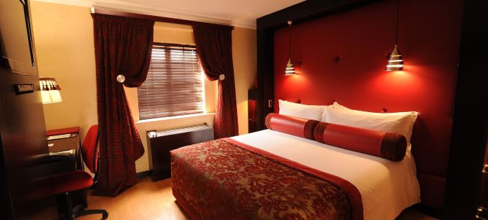 Cycad Guest House Отели в г. Полокван