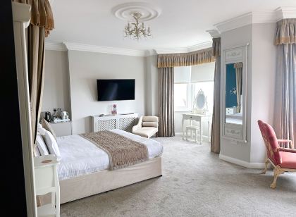 Legends Hotel