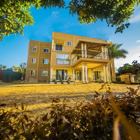 Hotel Royal Nest Entebbe