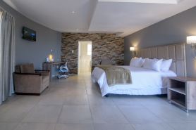 Green Fields Hotel