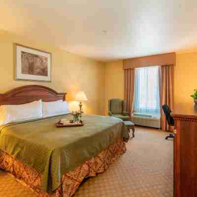 Natchez Grand Hotel on the River Rooms