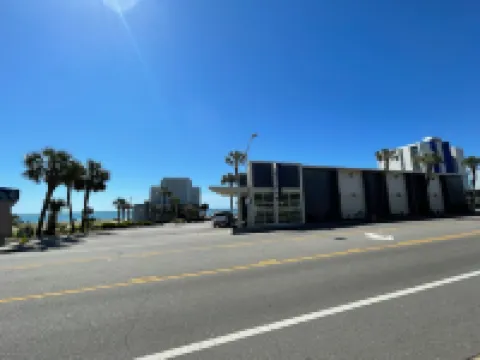 Oceanfront Viking Motel