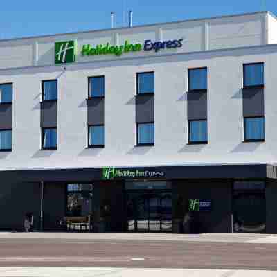 Holiday Inn Express Ringsheim Hotel Exterior