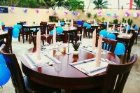 Nambis Inn - breakfast
