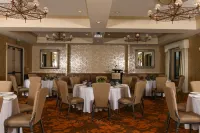 Woolley's Classic Suites Denver Airport Hotels in Aurora