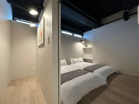 Small Hotel - Hostel
