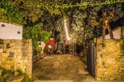La Colina Hotel Cottage Отели в г. Суба