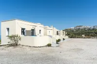 Ampelos Executive Houses Hotels in Pyrgos Kallistis