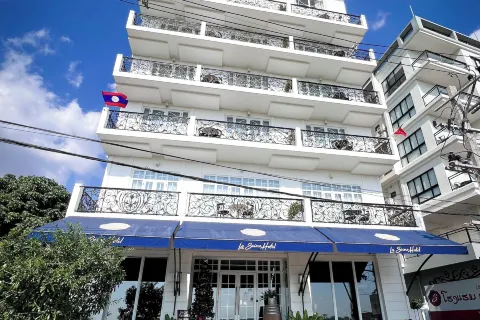 La Seine Hotel