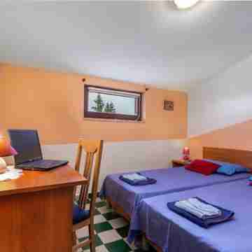 Apartment 1927 Rooms