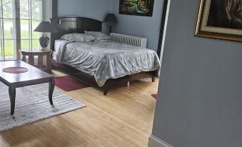 Sunflower Guest Suites