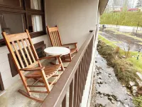 Sidney James Mountain Lodge - Scenic