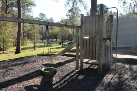 Enjoy Lake Livingston - Pet Friendly