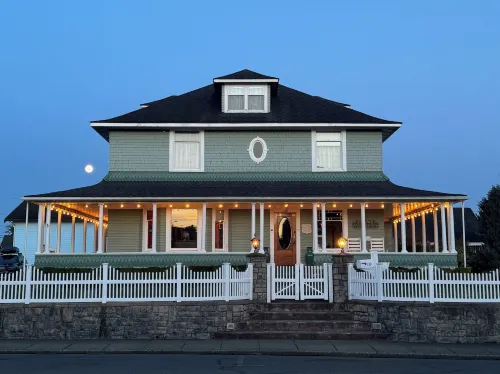 Hubble House Inn - 3-Star