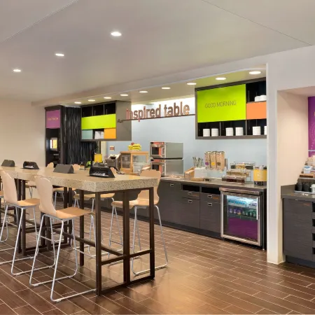 Home2 Suites by Hilton Cleveland Beachwood