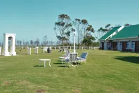 TNiqua Stable Inn