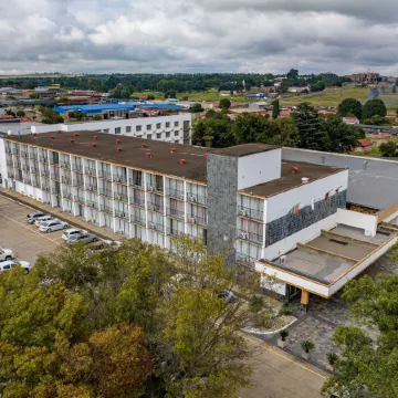 African Sky Ermelo Inn Отели в г. Эрмело