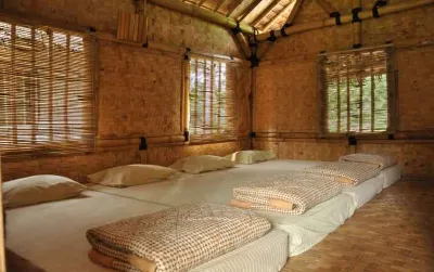 Arus Liar Hotels in Cikidang