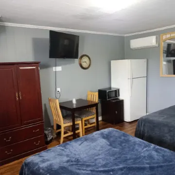 Park Side Motel