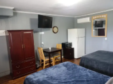 Park Side Motel Hotels in Otonabee-South Monaghan