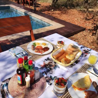 Gem in the Bush Lodge Hotels near Tshukudu Game Lodge