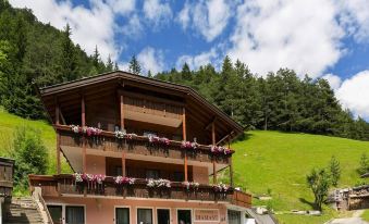 Apartment Ortisei near Seiser Alm Ski Lift