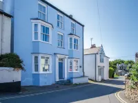 Sea Glass - 2 Bedroom Apartment - Manorbier Hotels in Manorbier