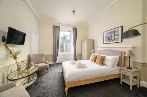 Adam Drysdale House - Bed and Breakfasts