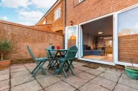 Host & Stay - the Courtyard