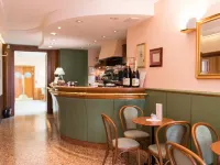 Phi Hotel dei Medaglioni Hotel a Correggio