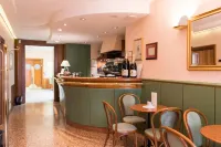 Phi Hotel Dei Medaglioni Hotels in Carpi