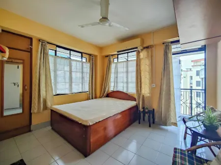 Cozy Guwahati Apartment With City & Mountain Views