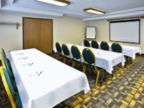 Quality Inn Hotels in Oshkosh