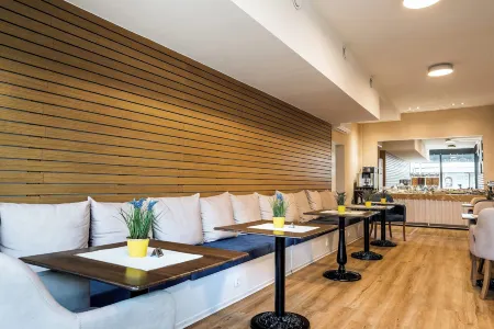 RheinCity Hotel & Boardinghouse Отели в г. Людвигсхафен