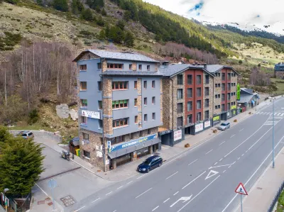 Apartaments Riu d'Incles  호텔