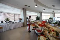 庫樂 Spa 酒店 - 早餐