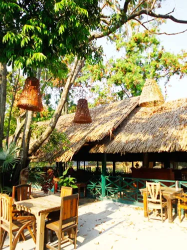 รูปภาพของคันทรี เลค เนเจอร์ ลอดจ์