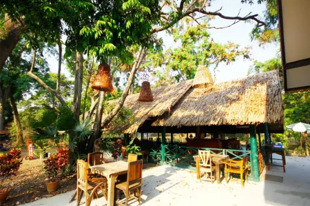 The Country Lake Nature Lodge Hotel