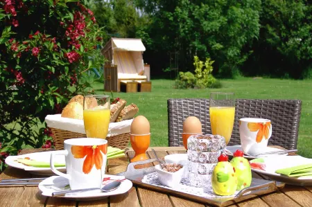 Hotel Garni Landhaus Uttum Отели в г. Крумхёрн