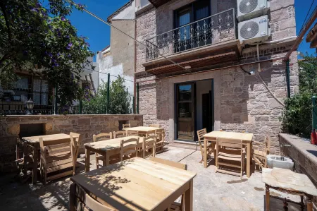 Cunda Mahmut BEY Konağı Отели в г. Mithatpasa Mahallesi