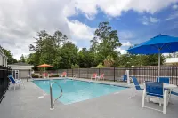 Best Western Brewton Inn - Swimmingpools