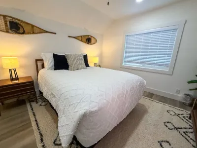 Curry St. Retreat ~ Your Next UP Getaway!